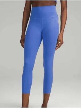 Lululemon Align High-Rise Lined Crop 23"
Wild Indigo Leggings